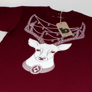 burgundy doe tee 1
