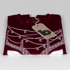 burgundy doe tee 4