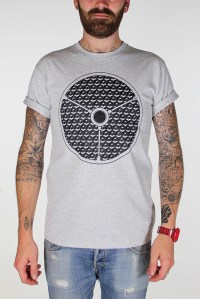 grey standard wheel tee