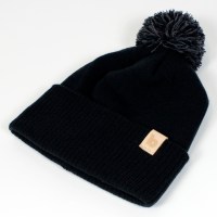 black bobble beanie 2